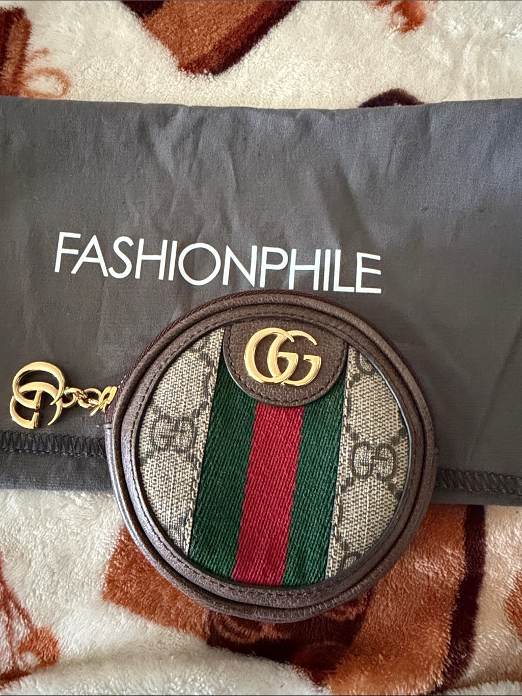 Gucci Beige Gg Canvas Round Coin Pouch With Green And Red Web